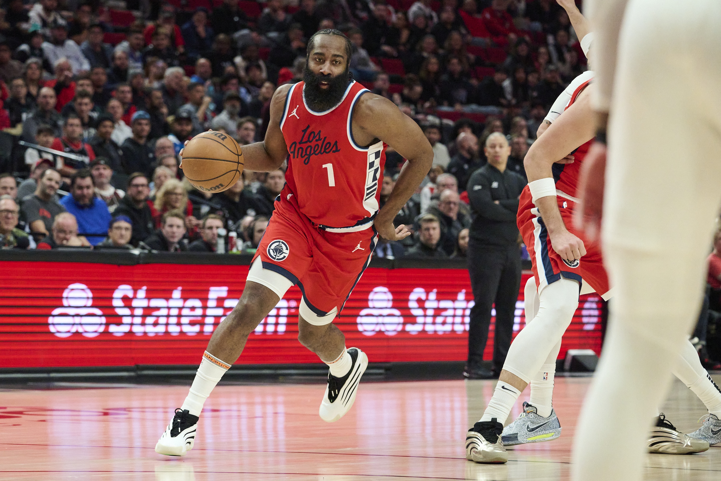 雷速直播-快船主场大胜，全队火力全开的简单介绍