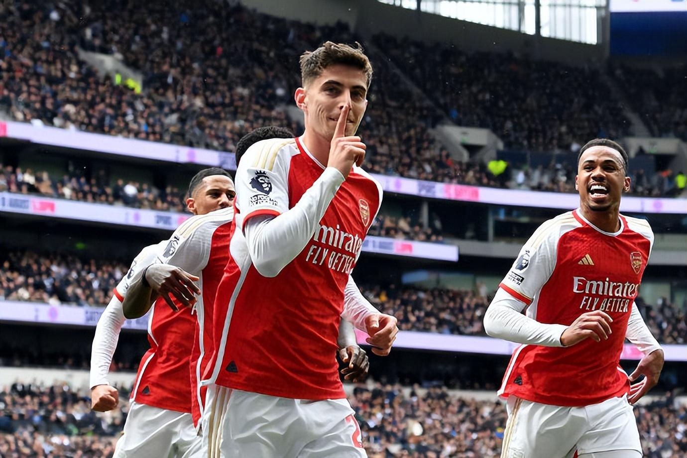 利物浦惨败阿森纳，英超争冠形势再起变的简单介绍