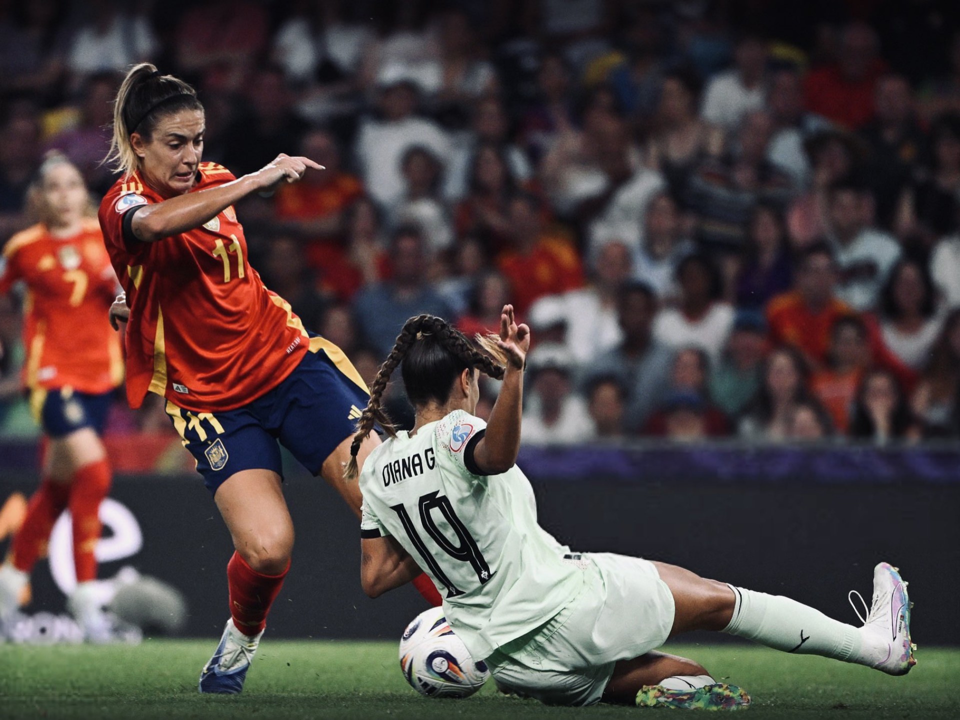 小组赛惊艳表现,欧洲杯焦点对决精彩纷呈的简单介绍 小组赛惊艳表现,欧洲杯焦点对决精彩纷呈的简单介绍