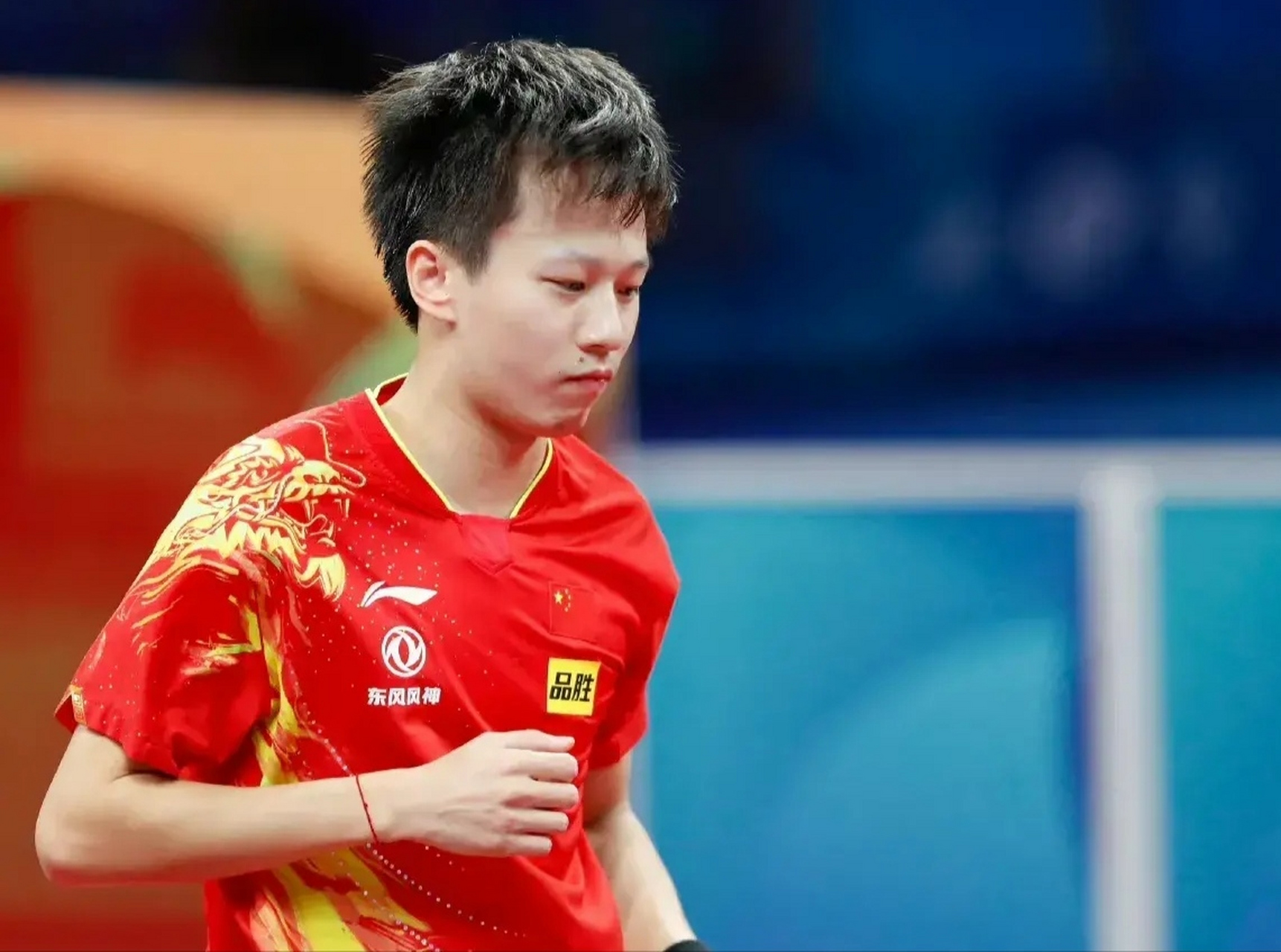 汉堡击退奥格斯堡，豪取三分的简单介绍