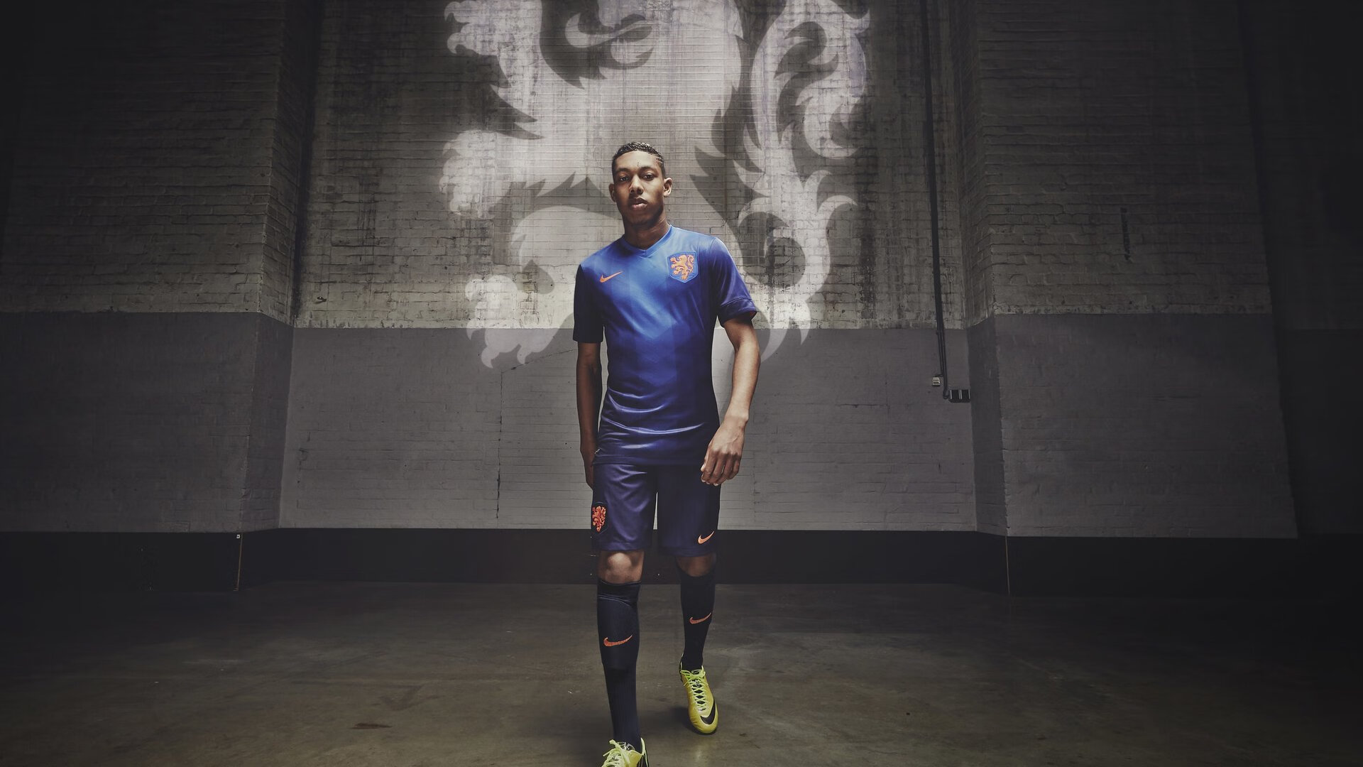 终场哨响前的奇迹，马丁内利致命一击，拜仁绝境逆转红魔