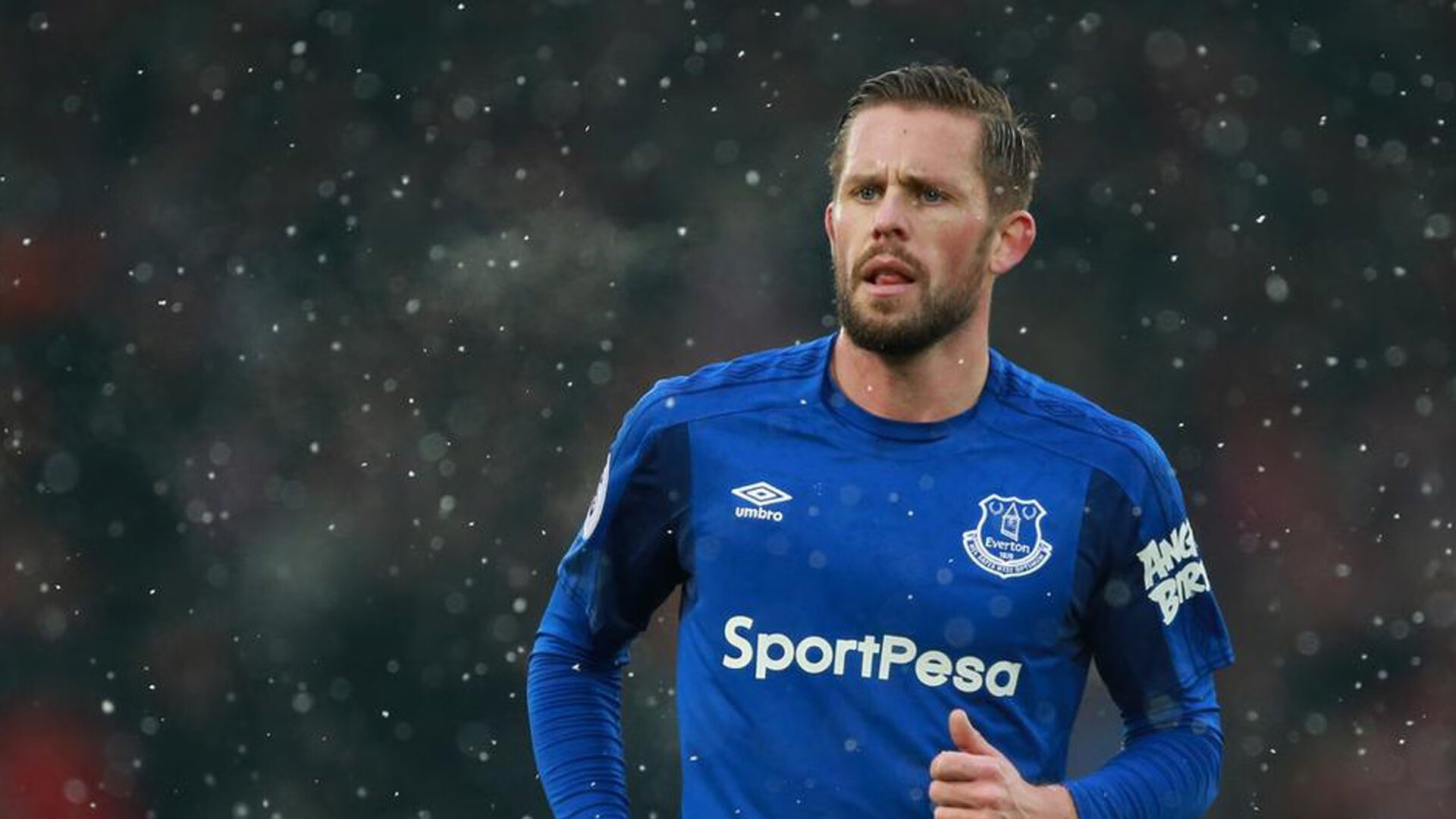 富安健洋一锤定音，瑞典硬仗中击溃里昂的战术密钥